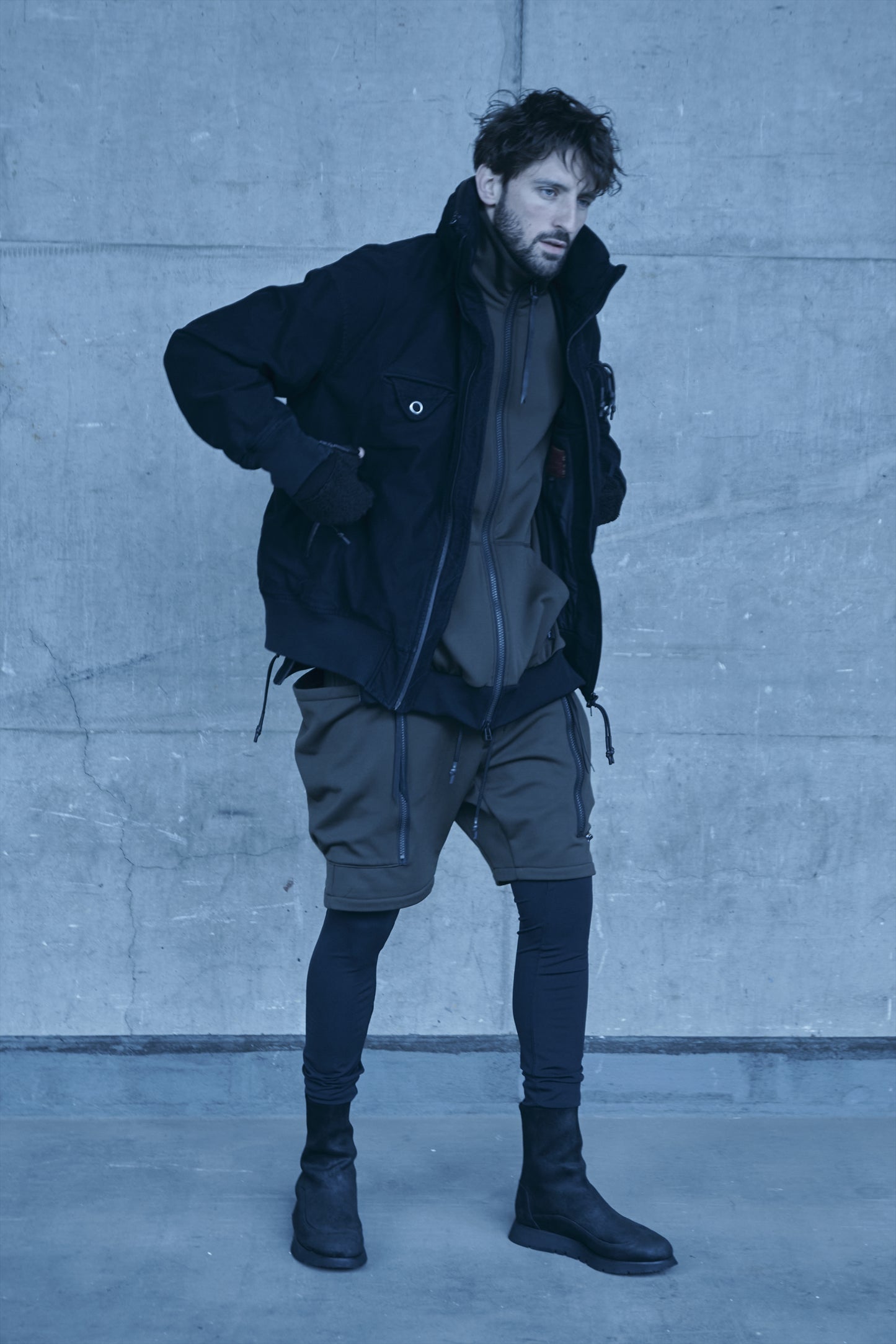 BOMBER JACKET