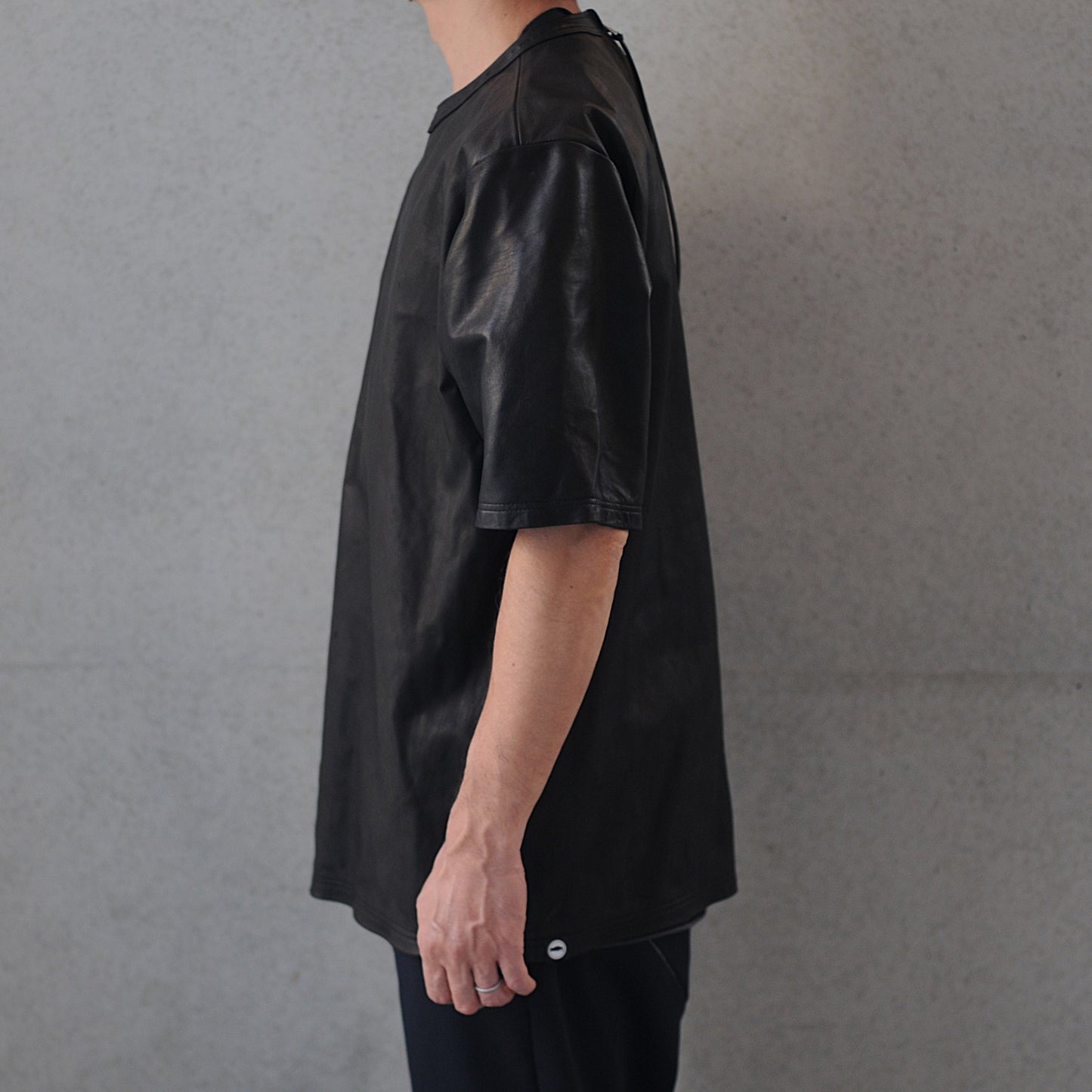 SOLID LEATHER-T