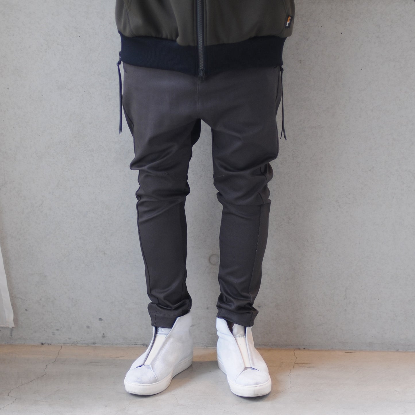 SOLID PANTS