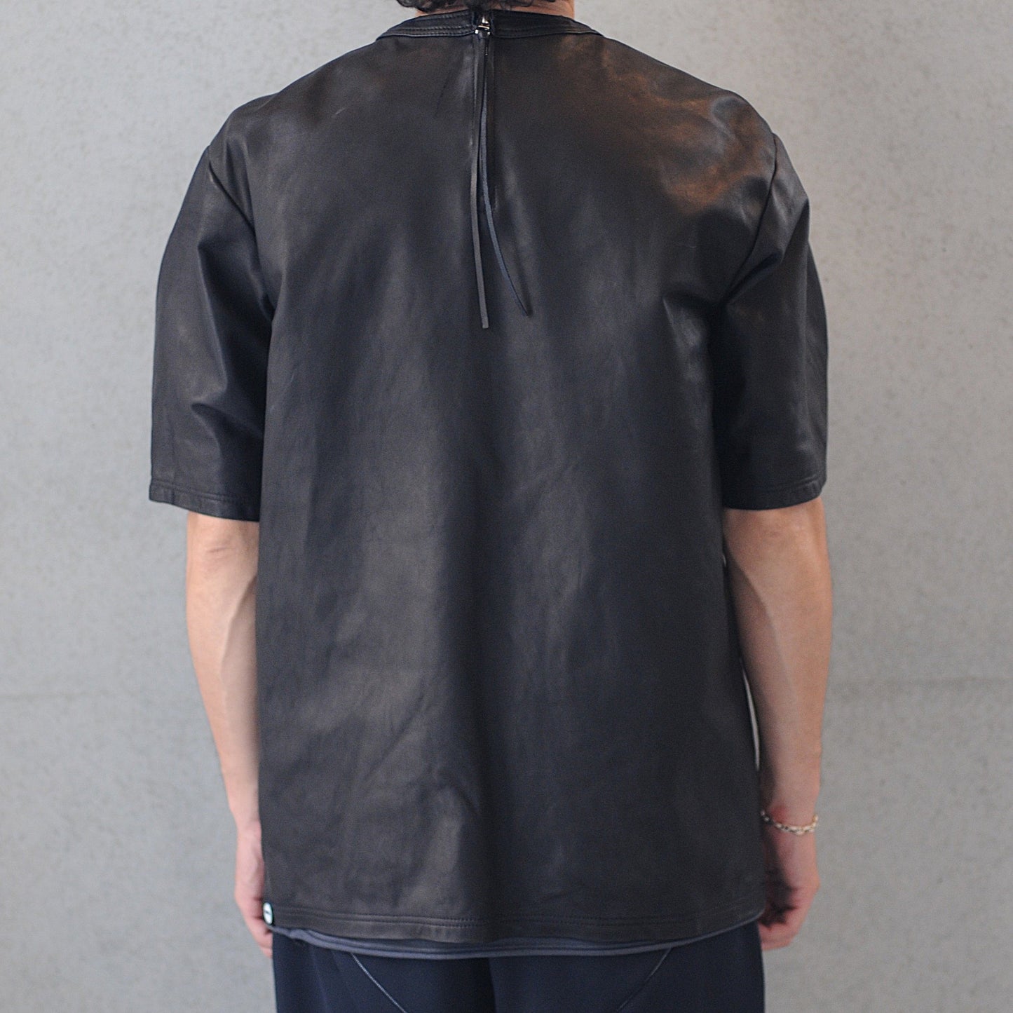 SOLID LEATHER-T