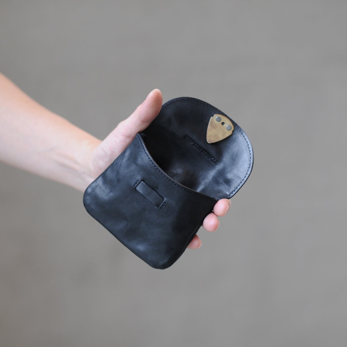 LEATHER MULTI CASE