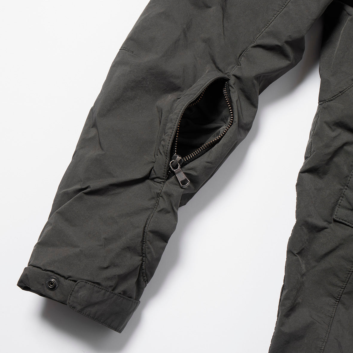 MOUNTAIN PARKA