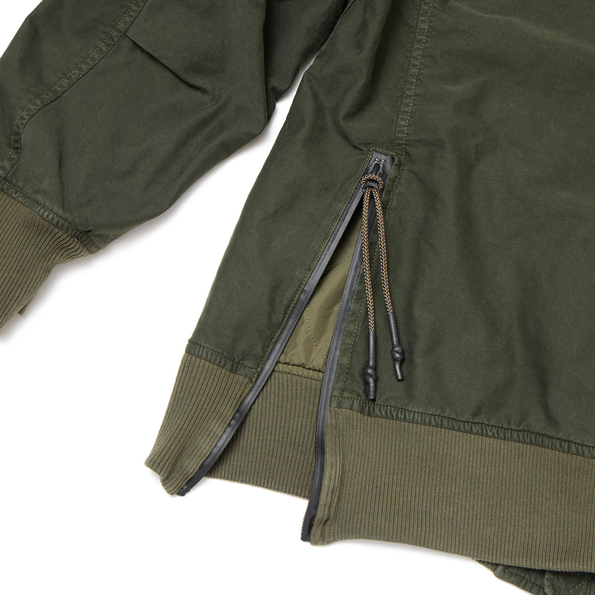 BOMBER JACKET