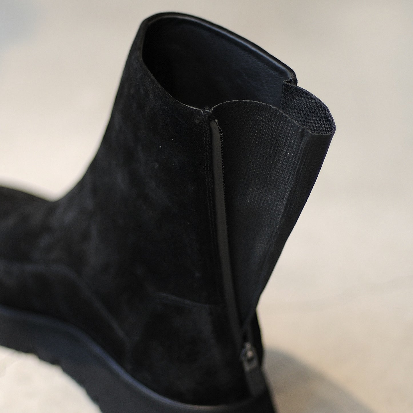 BACK ZIP BOOTS