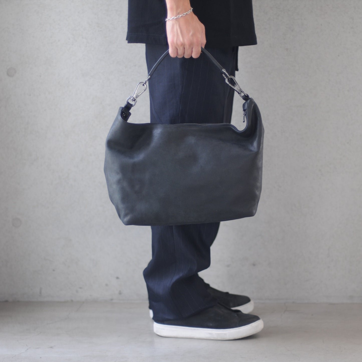 LEATHER MULTI SHOULDER BAG