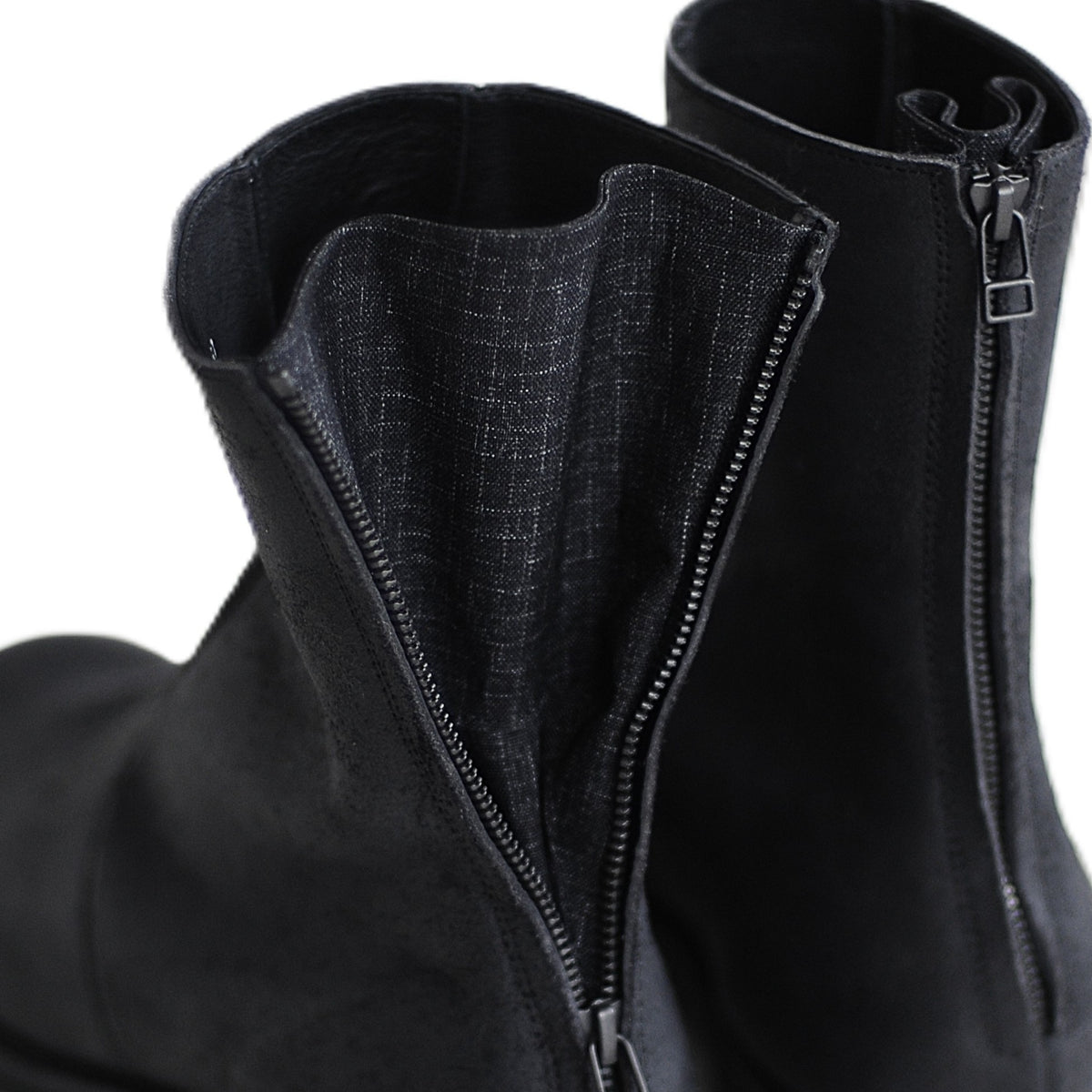 BACK ZIP BOOTS