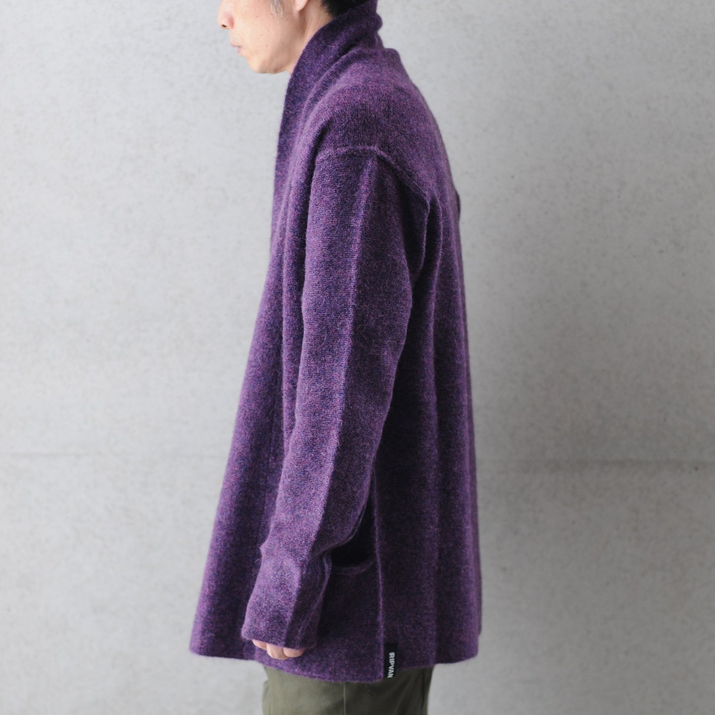 MOHAIR SOLID REVER CARDE