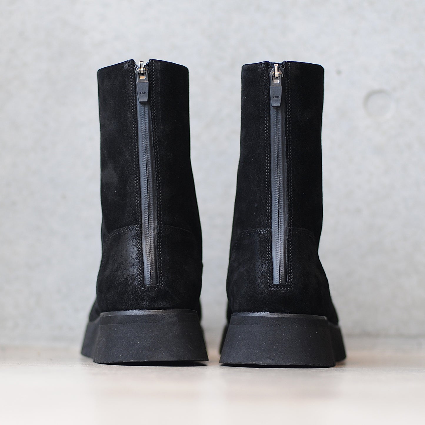 BACK ZIP BOOTS