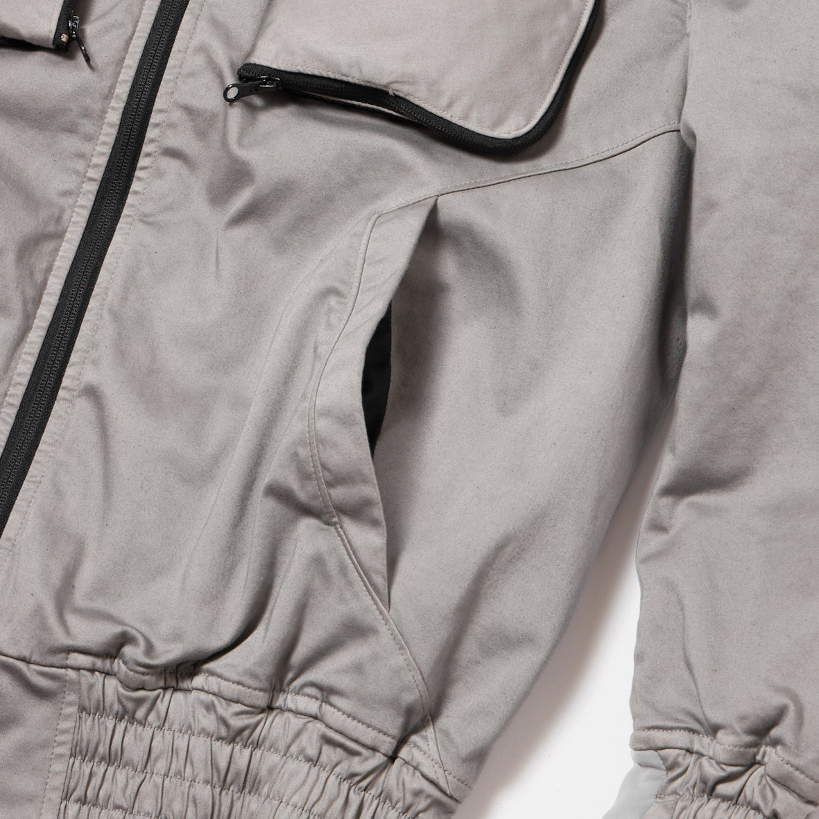 BOMBER JACKET
