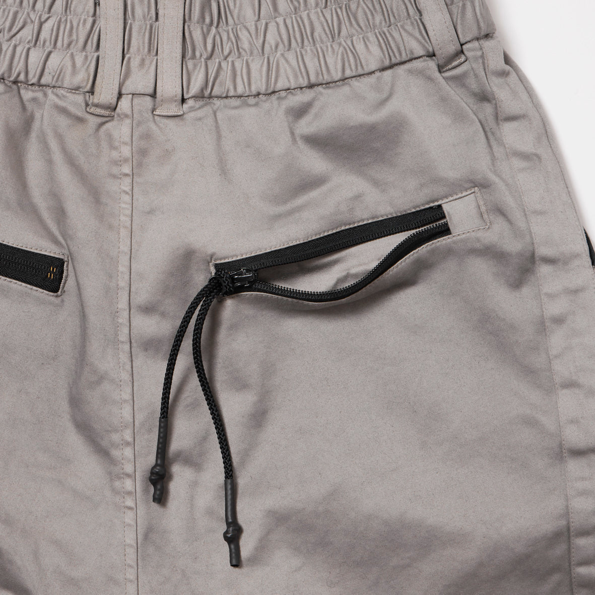 LINE JOGGER PANTS